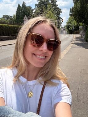 Meet your Posher, Laura